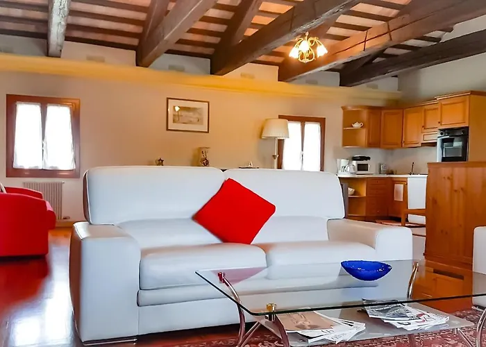 Barchessa Di Querini Farma *