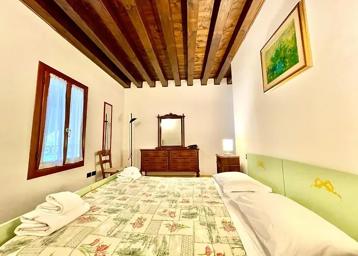 Barchessa Di Querini *