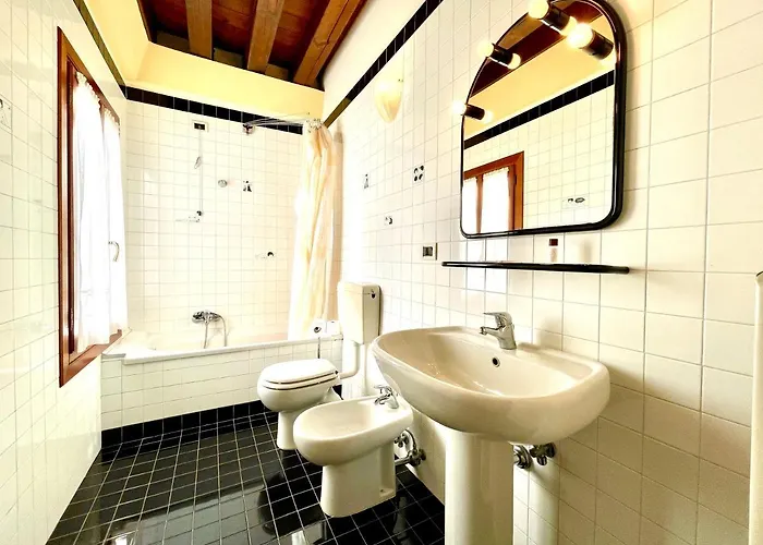 Barchessa Di Querini Farma